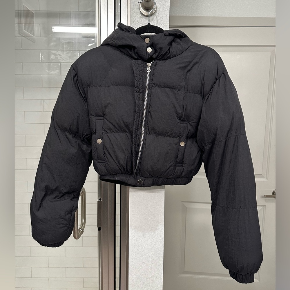 Cropped Puffer Jacket in x-small